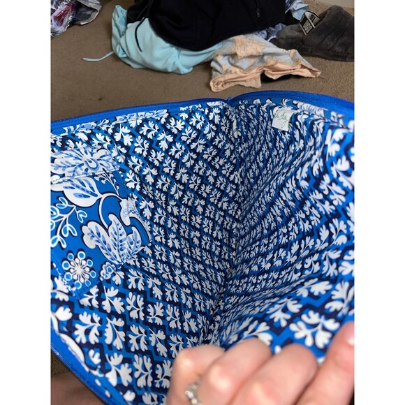 Vera Bradley laptop pouch - Picture 2 of 5